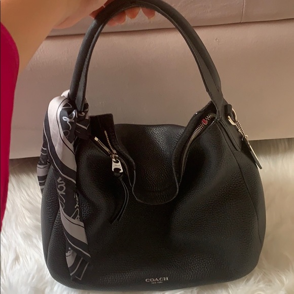 Coach - Black Leather Shoulder Purse with Scarf - Picture 3 of 15